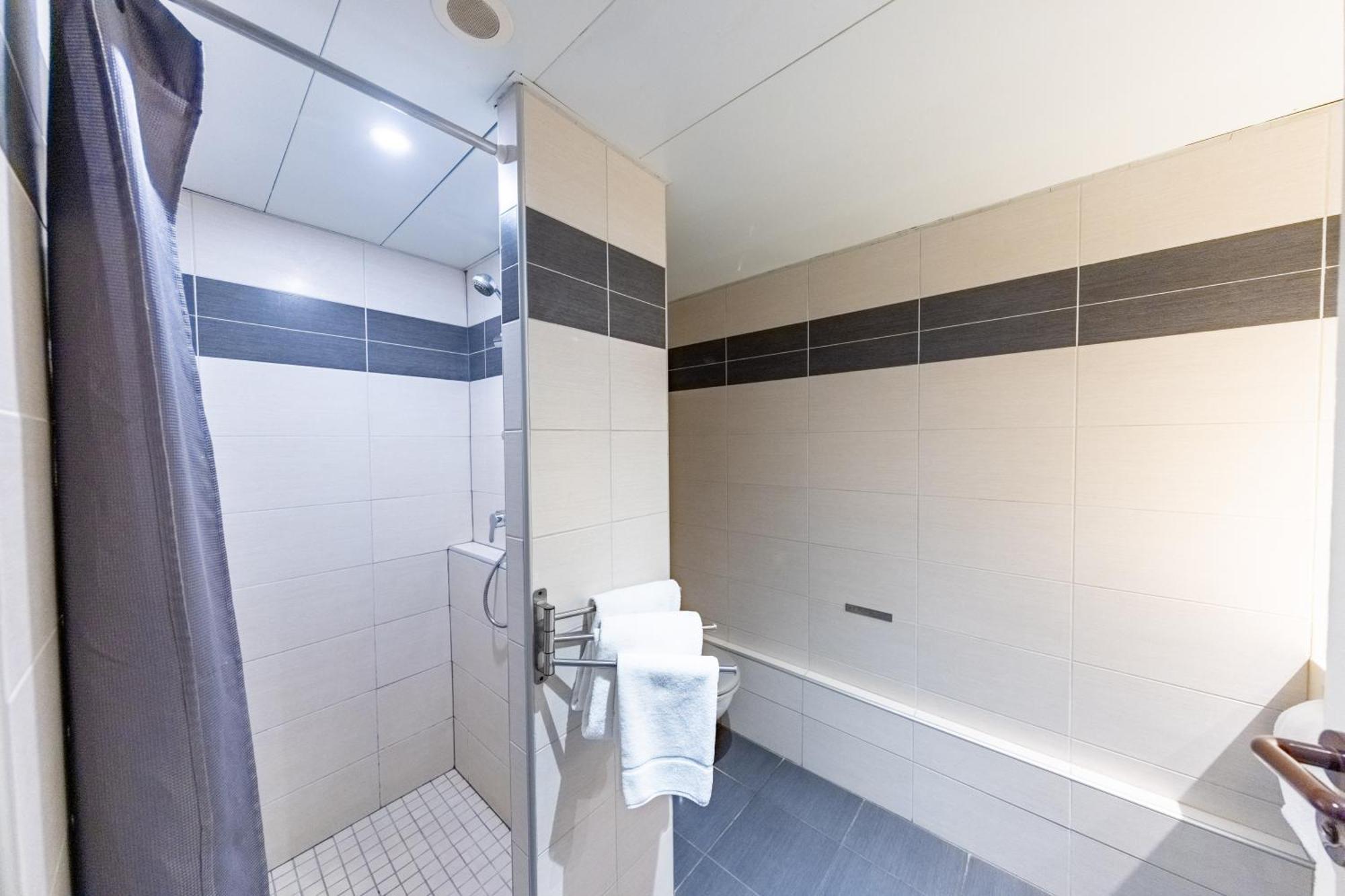 Princes De Catalogne Hotel 3*